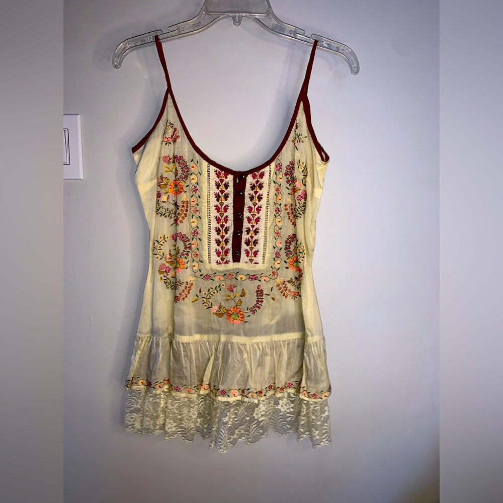 Plenty by Tracy Reese beautiful lace top size 10